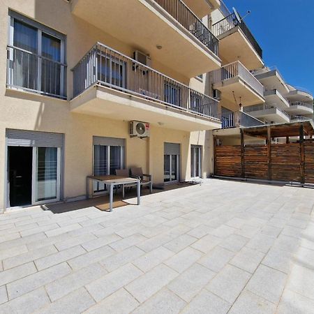 Ata Apartmani. Petrovac na moru Exterior foto